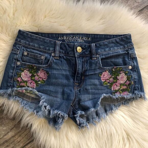 American Eagle Stretch Embroidered Jean Shorts - Picture 1 of 4